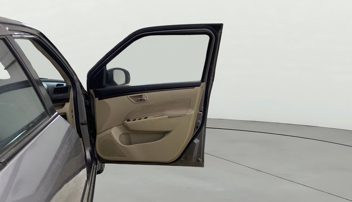 2015 Maruti Swift Dzire VXI, Petrol, Manual, 1,01,457 km, RHS Front Door