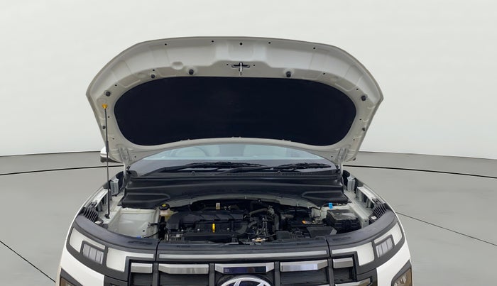 2024 Hyundai Creta SX (O) 1.5 PETROL, Petrol, Manual, 8,834 km, Open Bonet