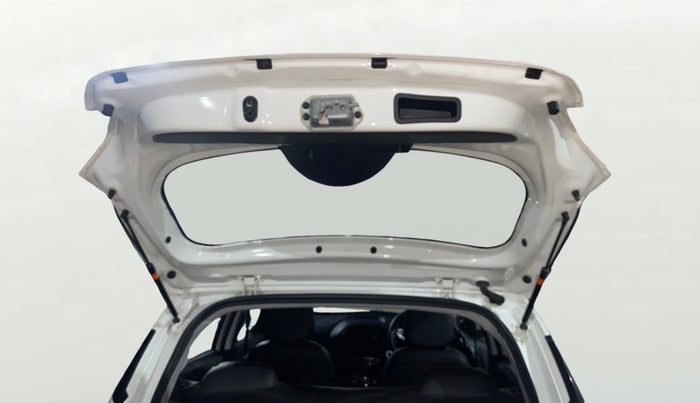 2022 Tata TIAGO NRG  NRG XZA CNG, CNG, Automatic, 32,601 km, Boot Door Open