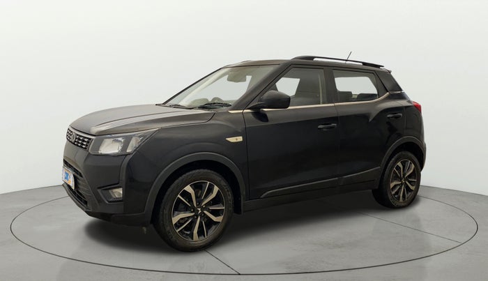 2019 Mahindra XUV300 W6 1.2 PETROL, Petrol, Manual, 67,763 km, Left Front Diagonal