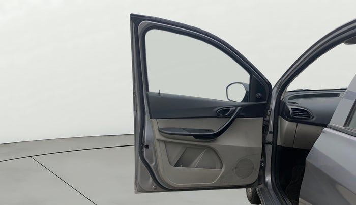 2018 Tata Tiago XM PETROL, Petrol, Manual, 1,21,475 km, LHS Front Door