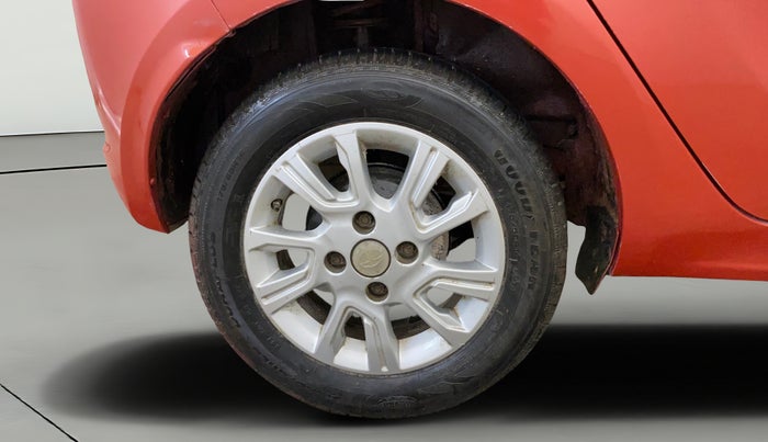 2017 Tata Tiago XZ PETROL, Petrol, Manual, 68,432 km, Right Rear Wheel