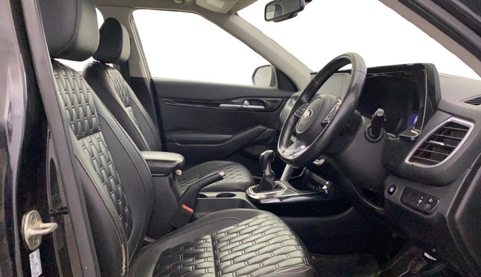 2021 KIA SELTOS HTX ANNIVERSARY EDITION 1.5 DIESEL, Diesel, Manual, 84,215 km, Right Side Front Door Cabin