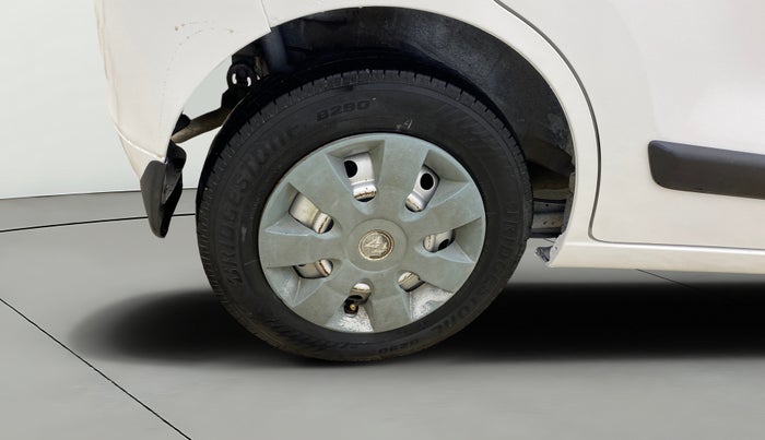 2013 Maruti Wagon R 1.0 LXI, CNG, Manual, 78,900 km, Right Rear Wheel