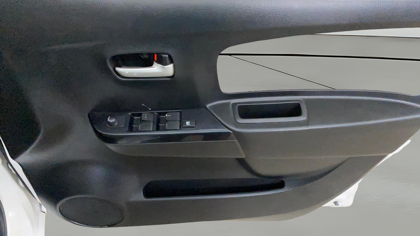 2018 Maruti Wagon R 1.0 VXI, Petrol, Manual, 38,157 km, Driver Side Door Panels Control