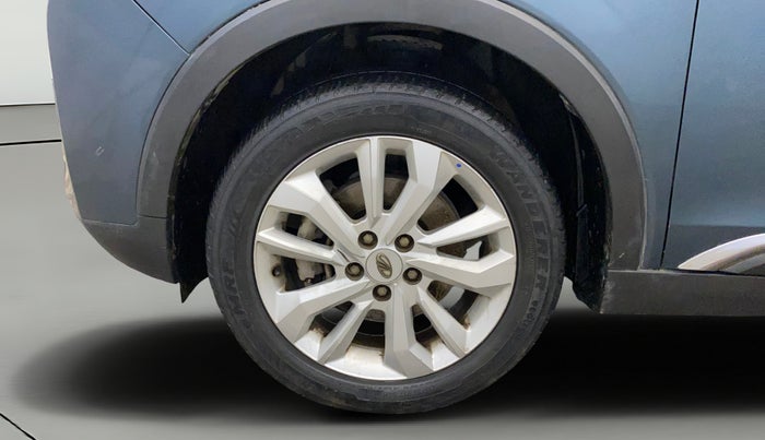 2019 Mahindra XUV300 W8 1.2 PETROL, Petrol, Manual, 84,109 km, Left Front Wheel