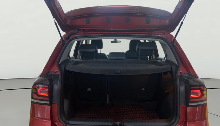 2022 Volkswagen TAIGUN TOPLINE 1.0 TSI MT, Petrol, Manual, 39,605 km, Boot Open Zoomed View