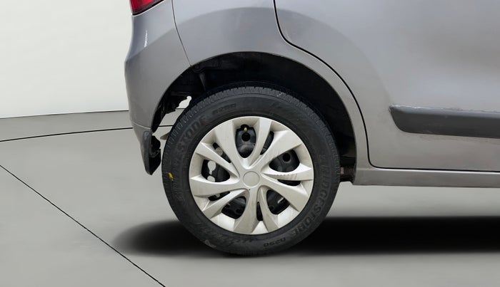 2016 Maruti Wagon R 1.0 VXI, Petrol, Manual, 69,991 km, Right Rear Wheel