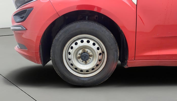 2021 Tata ALTROZ XE PETROL, Petrol, Manual, 55,663 km, Left Front Wheel