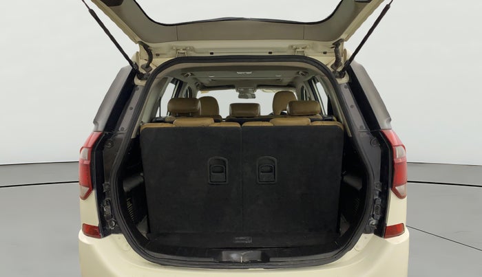 2019 Mahindra XUV500 W11 AT, Diesel, Automatic, 93,553 km, Boot Open Zoomed View