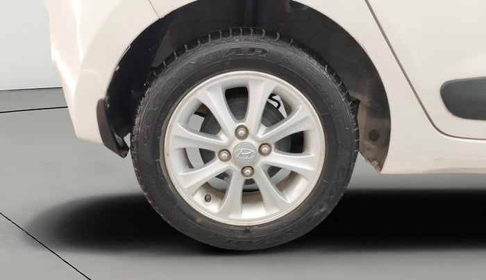 2016 Hyundai Grand i10 ASTA AT 1.2 KAPPA VTVT, Petrol, Automatic, 53,197 km, Right Rear Wheel