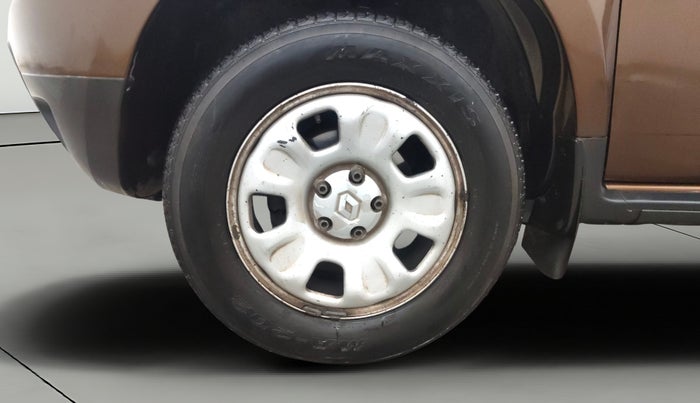 2013 Renault Duster 85 PS RXL DIESEL, Diesel, Manual, 1,07,600 km, Left Front Wheel