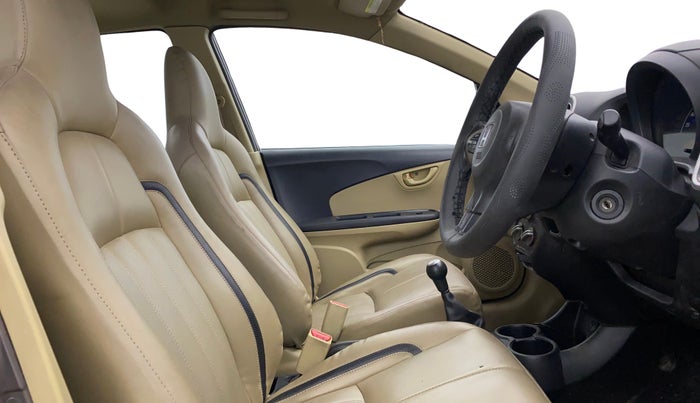 2014 Honda Mobilio 1.5L I-VTEC V, Petrol, Manual, 1,09,732 km, Right Side Front Door Cabin