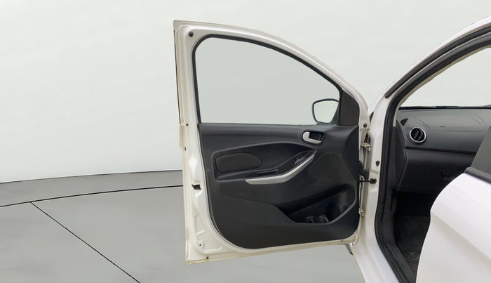 2015 Ford New Figo TREND 1.2 PETROL, Petrol, Manual, 86,735 km, LHS Front Door