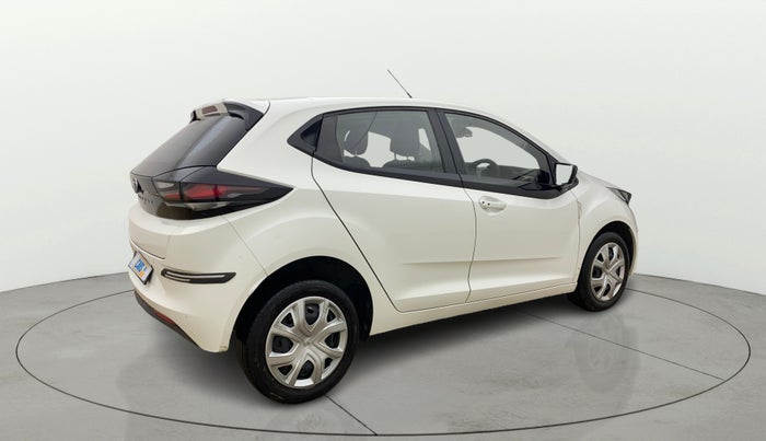 2022 Tata ALTROZ XT PETROL, Petrol, Manual, 10,104 km, Right Back Diagonal