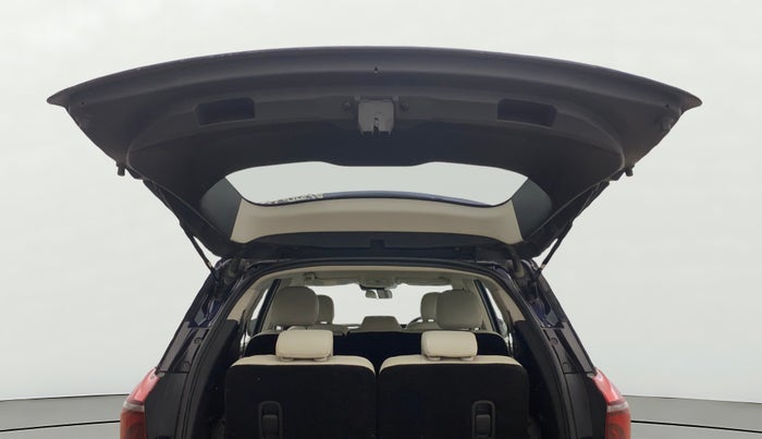 2024 Mahindra XUV700 AX 7 P AT 7 STR, Petrol, Automatic, 21,999 km, Boot Door Open
