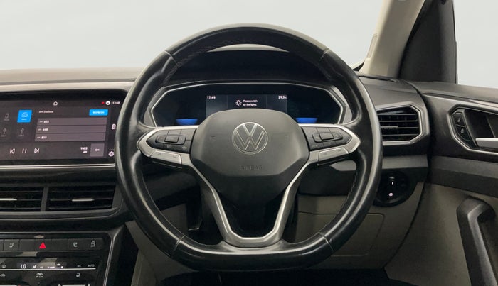 2022 Volkswagen TAIGUN TOPLINE 1.0 TSI MT, Petrol, Manual, 49,465 km, Steering Wheel Close Up