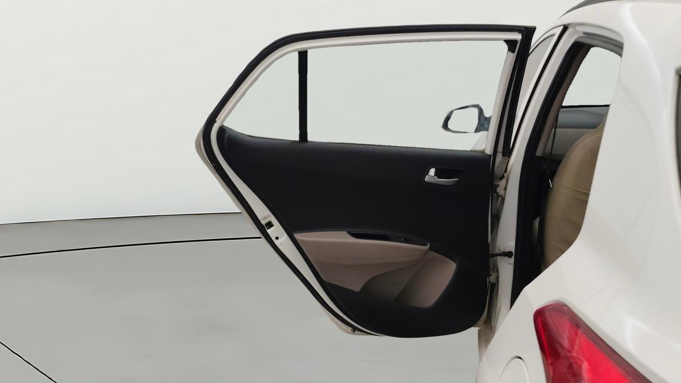 2015 Hyundai Grand i10 ASTA AT 1.2 KAPPA VTVT, Petrol, Automatic, 35,469 km, LHS Rear Door