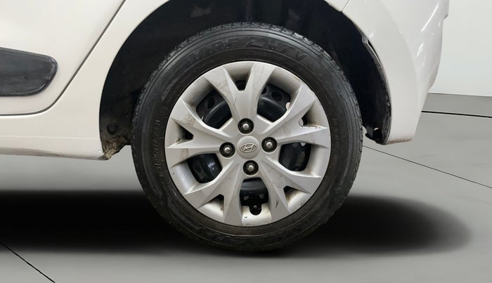 2015 Hyundai Grand i10 MAGNA 1.2 KAPPA VTVT, CNG, Manual, 59,702 km, Left Rear Wheel
