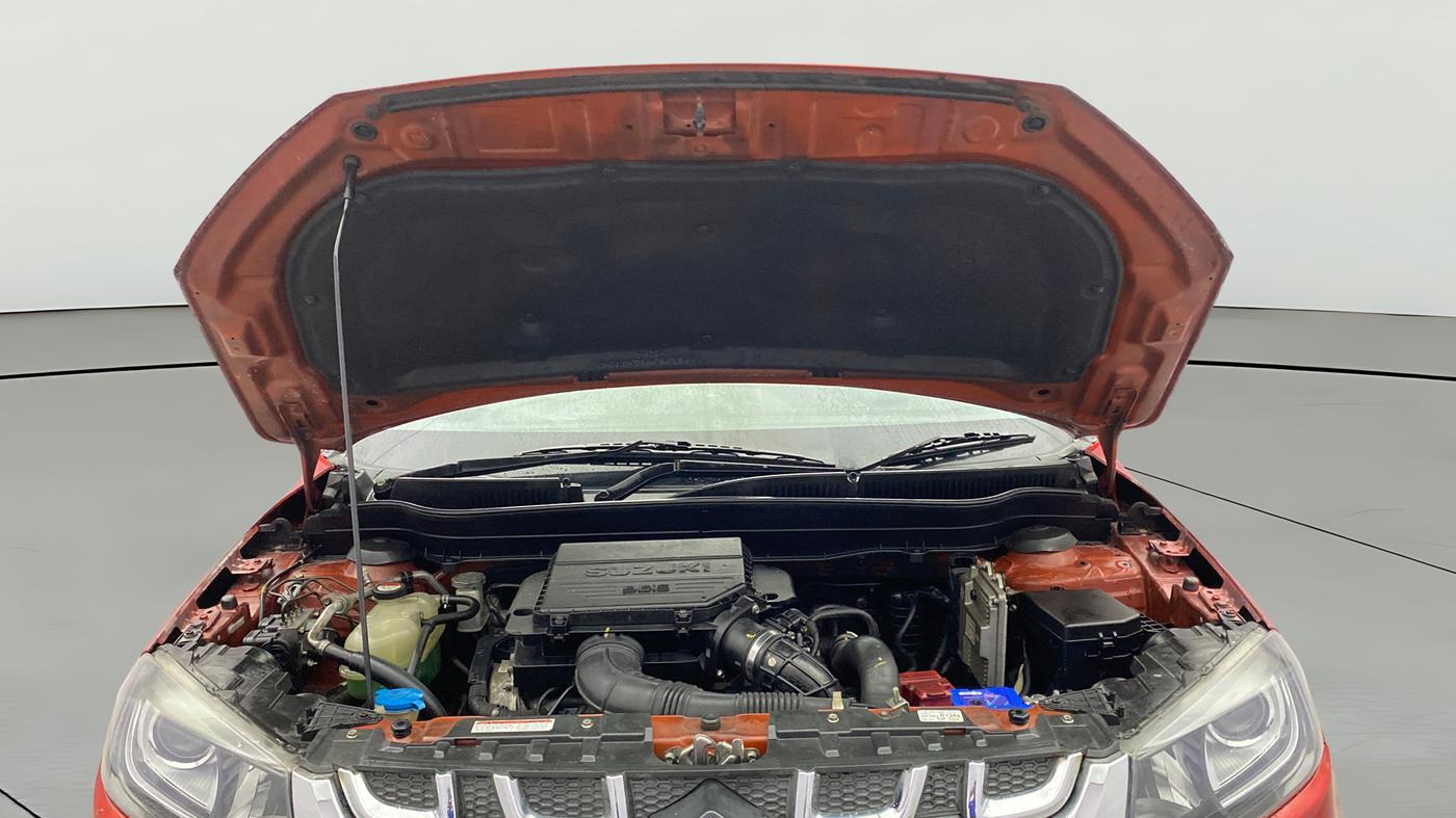 2016 Maruti Vitara Brezza ZDI, Diesel, Manual, 1,05,189 km, Open Bonet