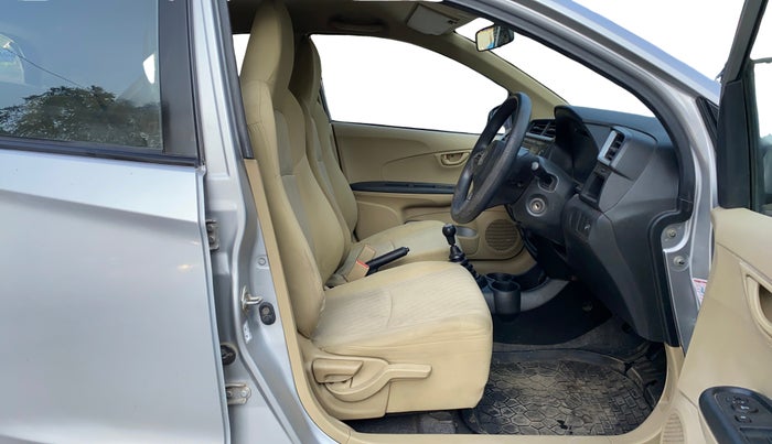2017 Honda Brio S MT, Petrol, Manual, 98,398 km, Right Side Front Door Cabin