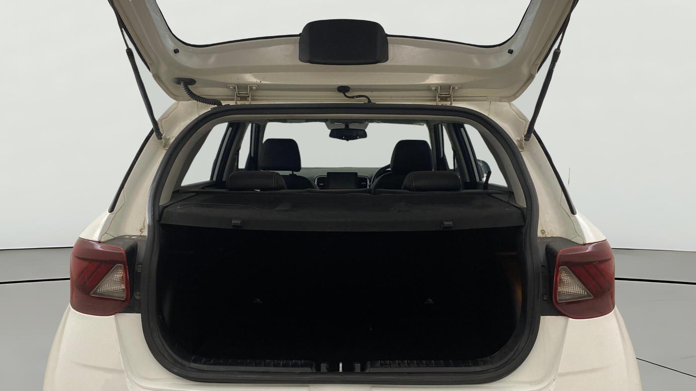 2019 Hyundai VENUE SX(O) 1.4 CRDI, Diesel, Manual, 1,18,278 km, Boot Open Zoomed View