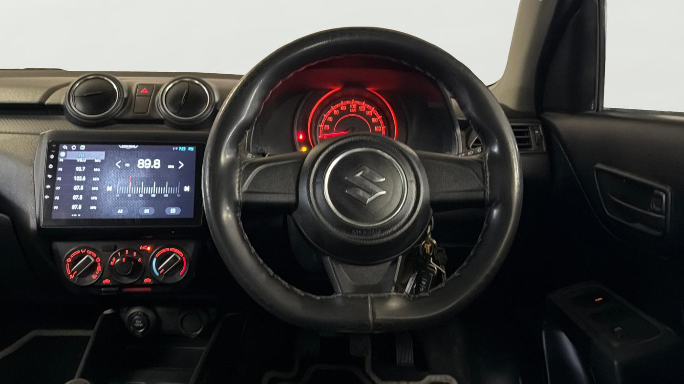2020 Maruti Swift LXI, Petrol, Manual, 30,683 km, Steering Wheel Close Up