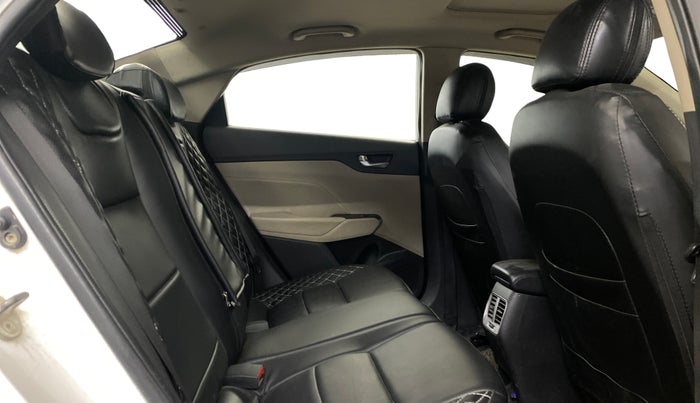 2021 Hyundai Verna SX (O) 1.5 CRDI AT, Diesel, Automatic, 1,08,132 km, Right Side Rear Door Cabin