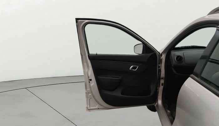 2018 Renault Kwid RXT 1.0 AMT, Petrol, Automatic, 34,519 km, LHS Front Door