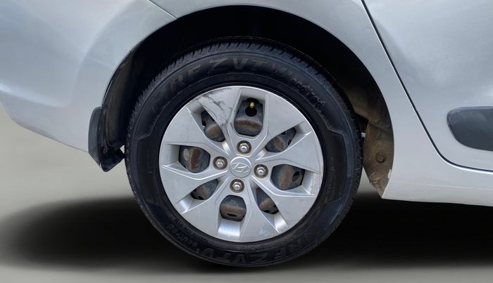 2017 Hyundai Xcent S 1.2, Petrol, Manual, 89,108 km, Right Rear Wheel