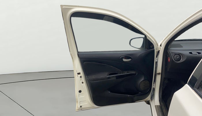 2014 Toyota Etios CROSS 1.4 VD, Diesel, Manual, 1,27,222 km, LHS Front Door