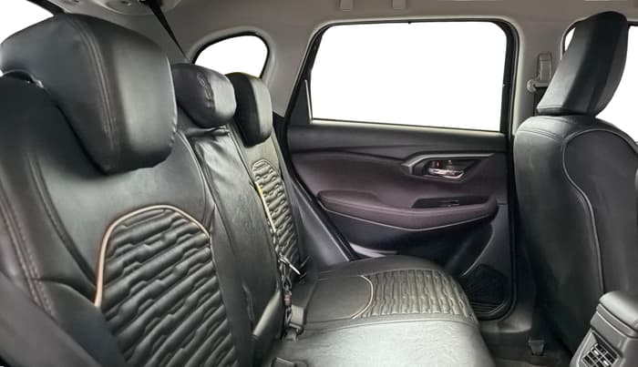 2023 Maruti Grand Vitara ZETA SMART HYBRID AT, Petrol, Automatic, 48,118 km, Right Side Rear Door Cabin