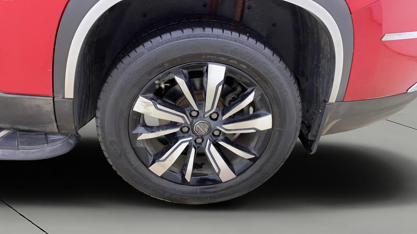 2020 MG HECTOR PLUS SHARP 1.5 PETROL TURBO DCT 6-STR, Petrol, Automatic, 28,230 km, Left Rear Wheel