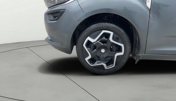 2023 Tata ALTROZ XM PLUS SUNROOF CNG, CNG, Manual, 33,529 km, Left Front Wheel