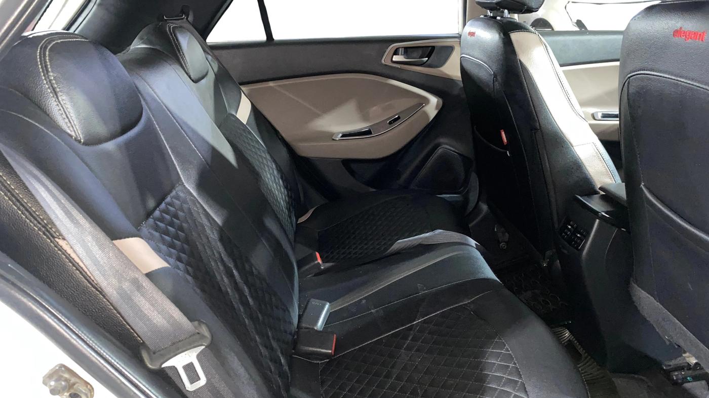 2018 Hyundai Elite i20 ASTA 1.2  CVT, Petrol, Automatic, 38,447 km, Right Side Rear Door Cabin