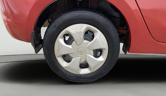 2017 Tata TIGOR XT PETROL, Petrol, Manual, 98,102 km, Right Rear Wheel