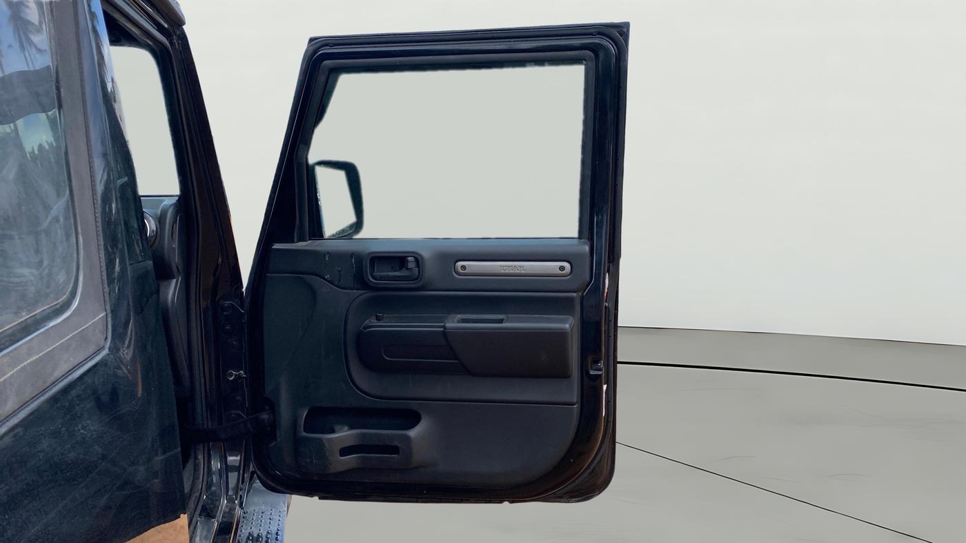 2020 Mahindra Thar LX  P 4WD AT CONVERTIBLE, Petrol, Automatic, 44,139 km, RHS Rear Door