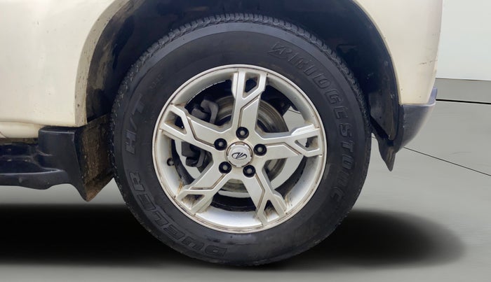 2016 Mahindra Scorpio S10 AT, Diesel, Automatic, 1,41,218 km, Right Front Wheel