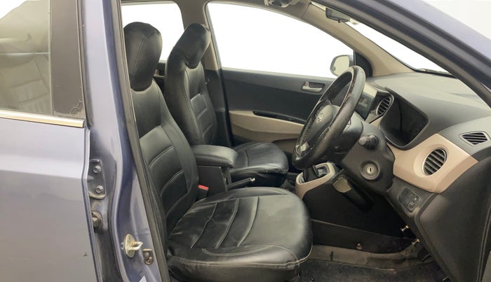 2015 Hyundai Xcent S (O) 1.2, Petrol, Manual, 79,588 km, Right Side Front Door Cabin