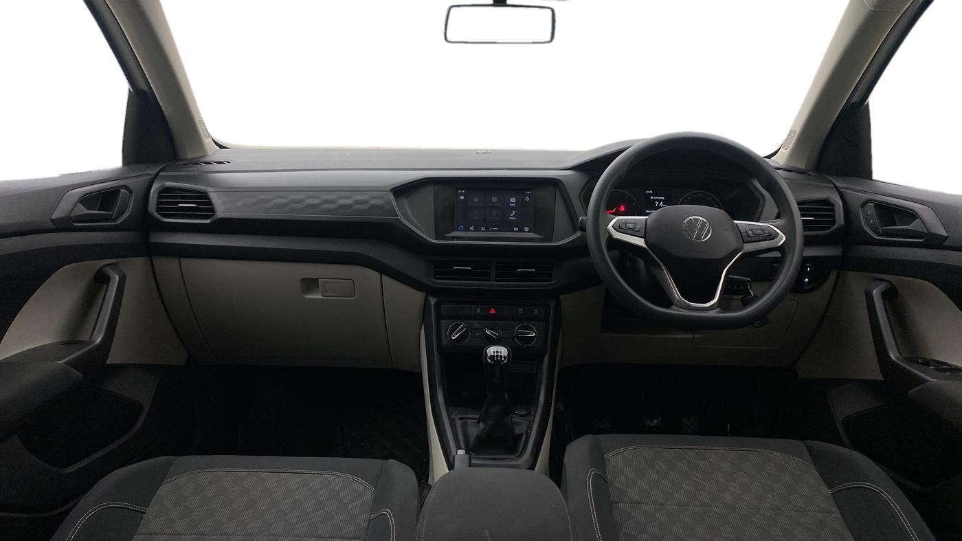 2024 Volkswagen TAIGUN COMFORTLINE 1.0 TSI MT, Petrol, Manual, 14,924 km, Dashboard