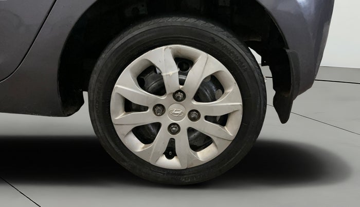 2015 Hyundai Eon SPORTZ, Petrol, Manual, 58,584 km, Left Rear Wheel