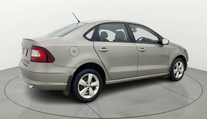 2017 Skoda Rapid STYLE 1.6 MPI, Petrol, Manual, 1,26,040 km, Right Back Diagonal