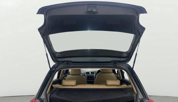 2015 Volkswagen Polo HIGHLINE1.5L, Diesel, Manual, 52,533 km, Boot Door Open