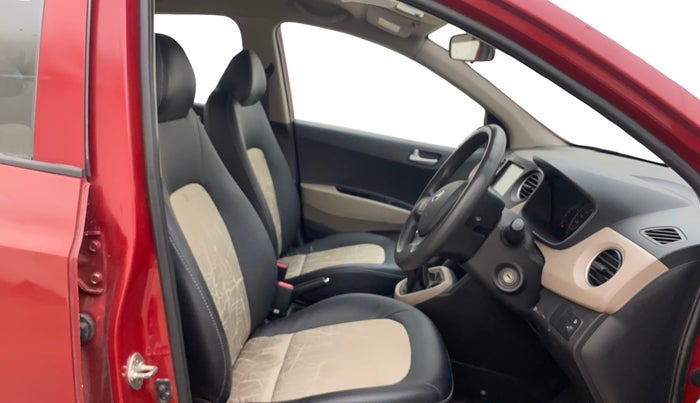 2018 Hyundai Grand i10 SPORTZ 1.2 KAPPA VTVT, Petrol, Manual, 1,02,176 km, Right Side Front Door Cabin