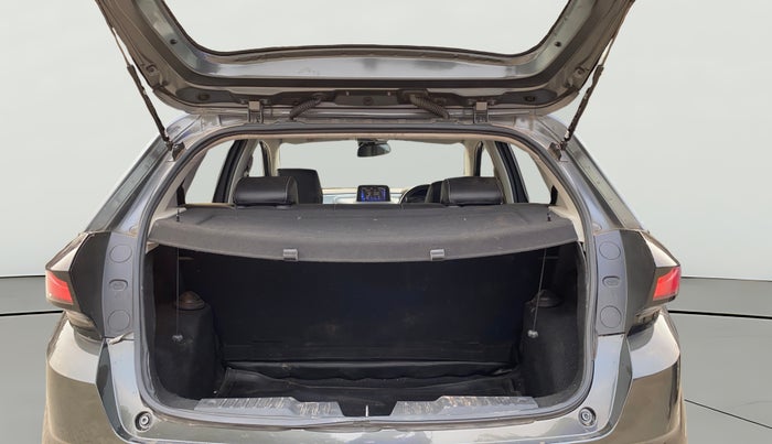 2022 Tata ALTROZ XZA, Petrol, Automatic, 36,755 km, Boot Open Zoomed View