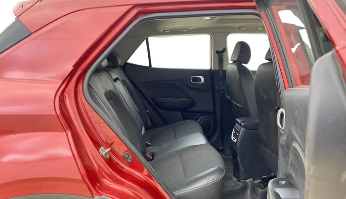 2019 Hyundai VENUE SX(O) 1.4 CRDI, Diesel, Manual, 69,664 km, Right Side Rear Door Cabin