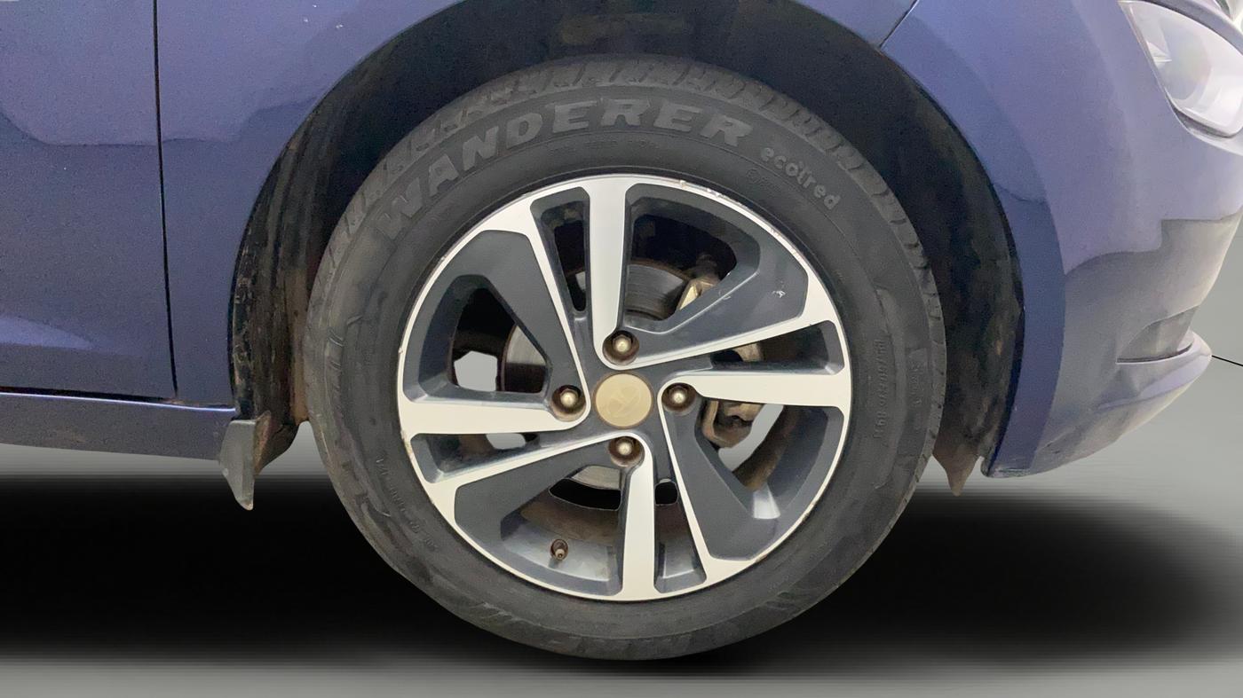 2022 Tata ALTROZ XZA PLUS, Petrol, Automatic, 58,345 km, Right Front Wheel