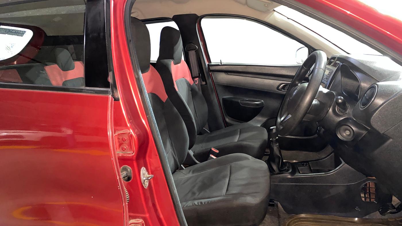 2018 Renault Kwid RXL, Petrol, Manual, 47,085 km, Right Side Front Door Cabin
