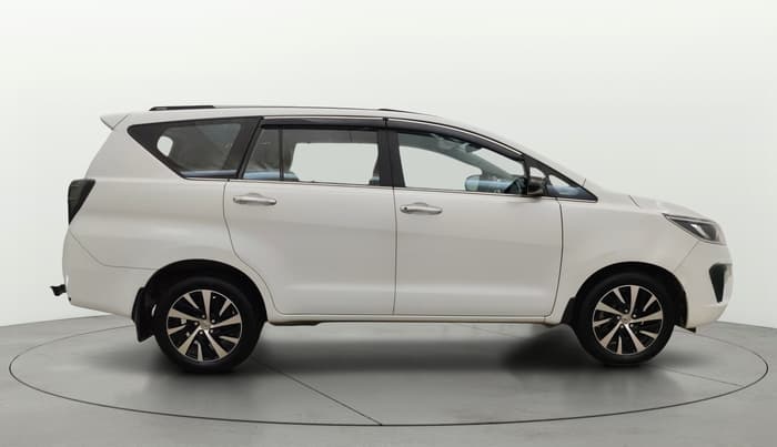 2022 Toyota Innova Crysta 2.7 ZX AT 7 STR, Petrol, Automatic, 61,002 km, Right Side View
