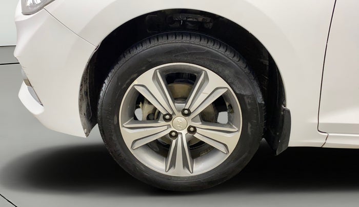 2018 Hyundai Verna 1.6 VTVT SX, Petrol, Manual, 86,880 km, Left Front Wheel